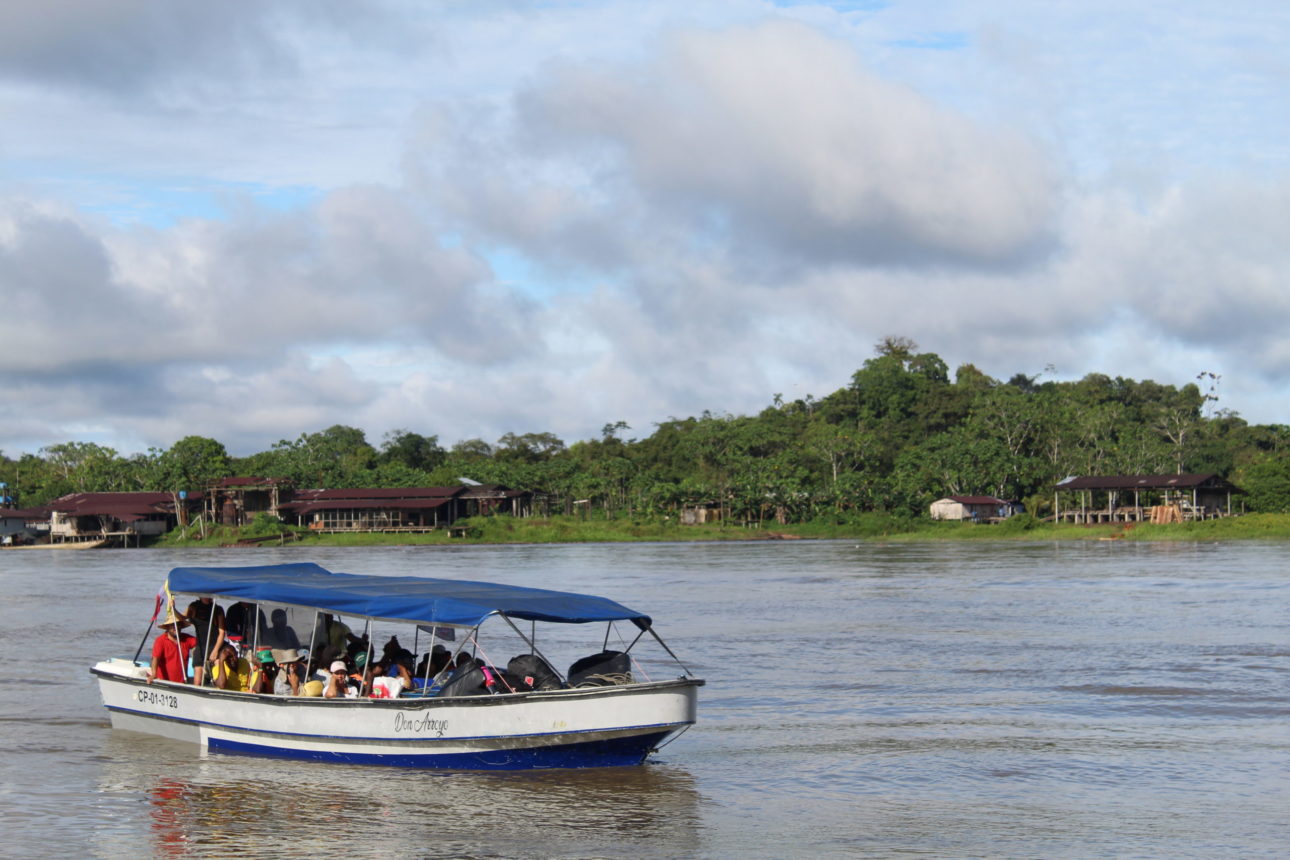 Caravana humanitaria por la vida y por la paz-rio San Juan
